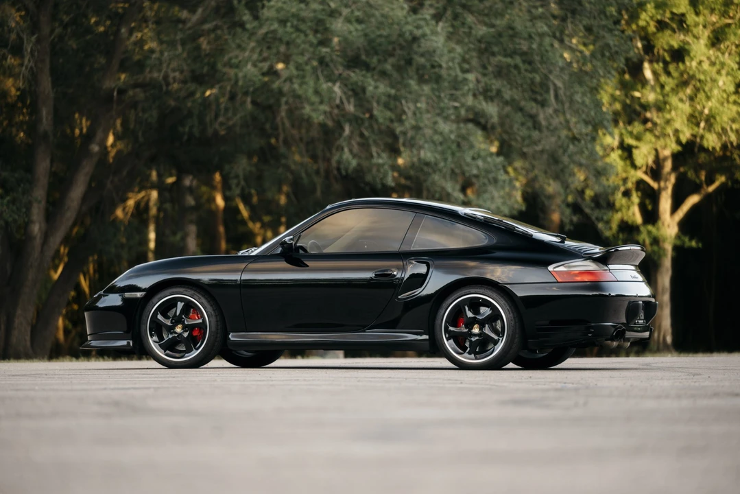 2003 Porsche 996 Turbo - Image 11 of 31