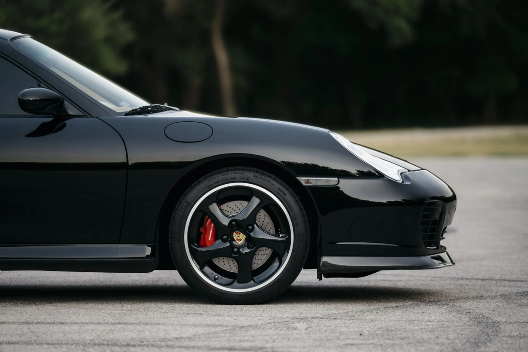 2003 Porsche 996 Turbo - Image 23 of 31
