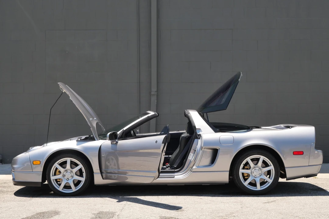 2004 Acura NA2 NSX - Image 23 of 31