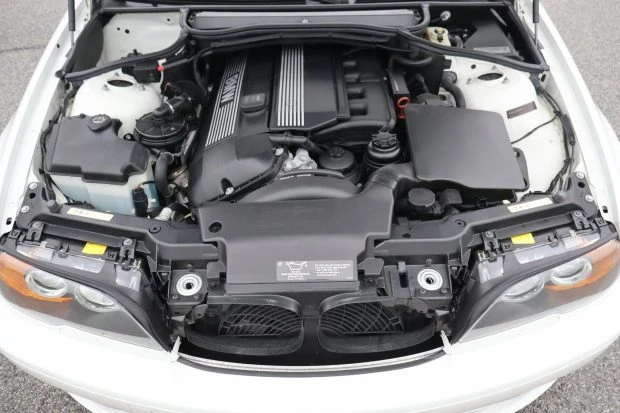 2004 BMW E46 330i & 330Ci - Image 6 of 7
