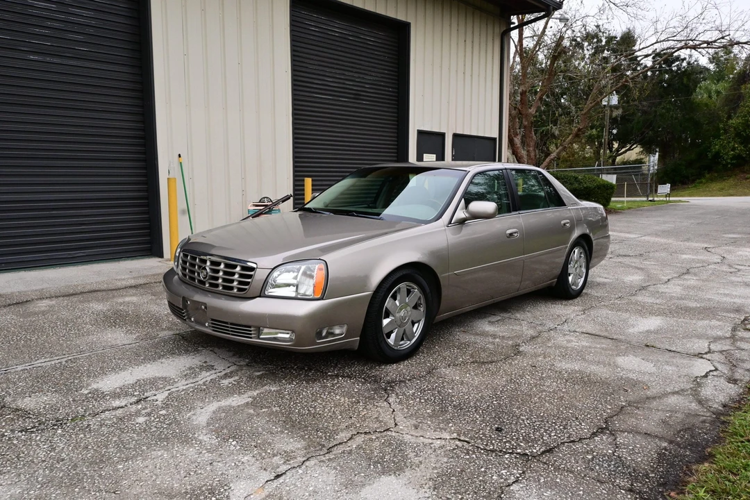 2004 Cadillac DeVille 8th Gen - Image 5 of 31