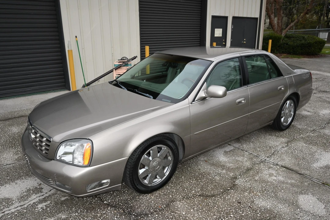 2004 Cadillac DeVille 8th Gen - Image 3 of 31