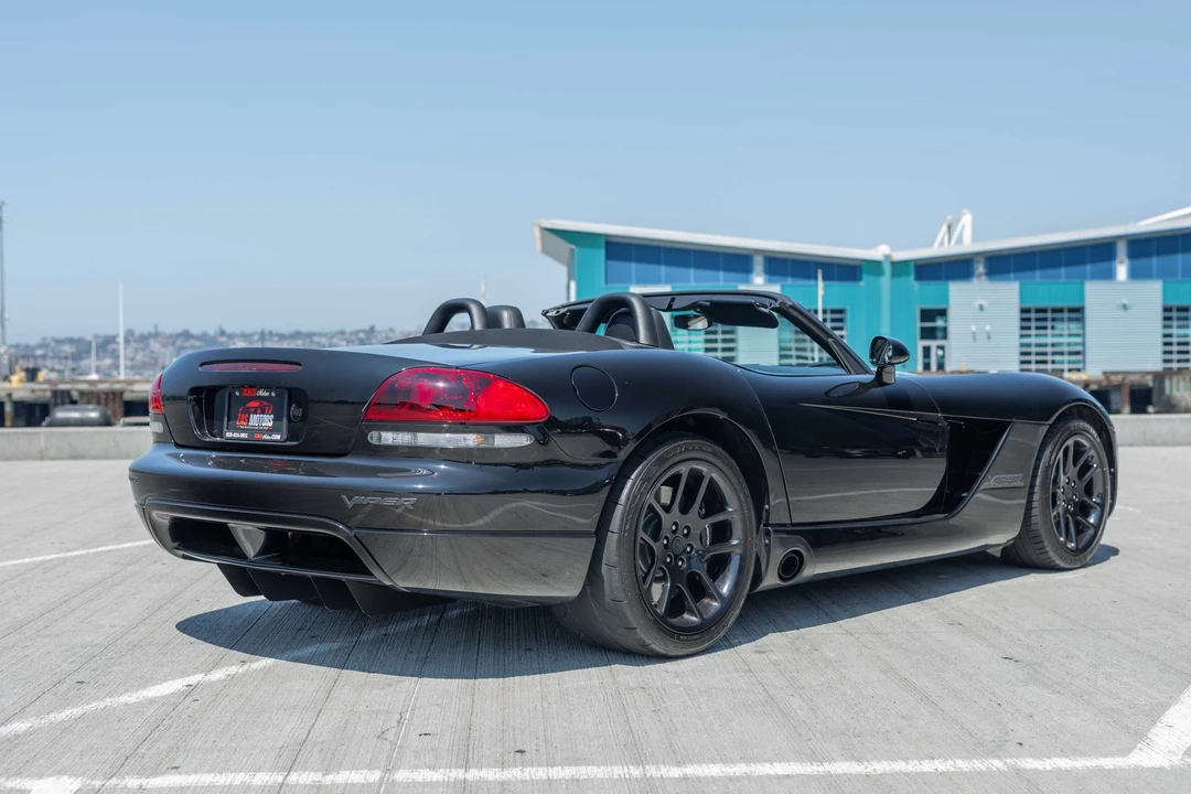 2004 Dodge Viper 3rd Gen - Image 16 of 31