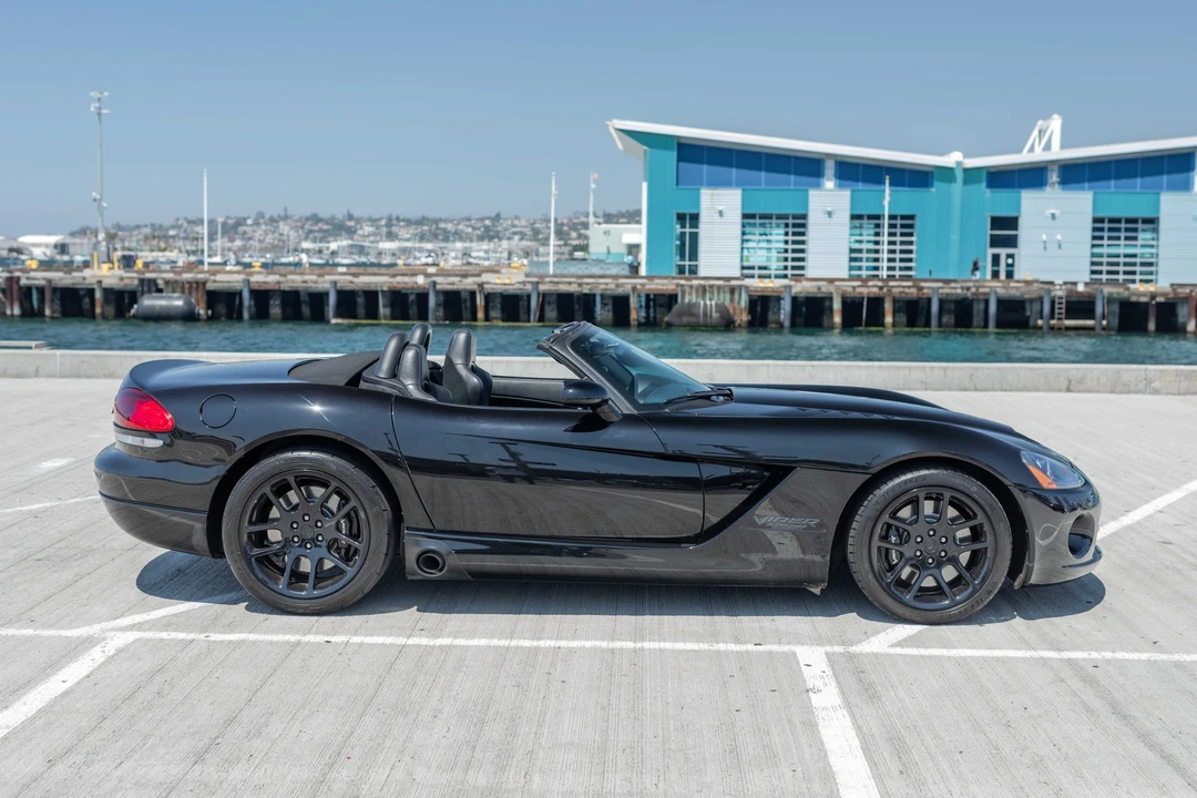 2004 Dodge Viper 3rd Gen - Image 15 of 31