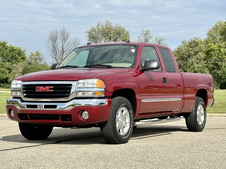 2004 GMC Sierra 2nd Gen - Image 24 of 31