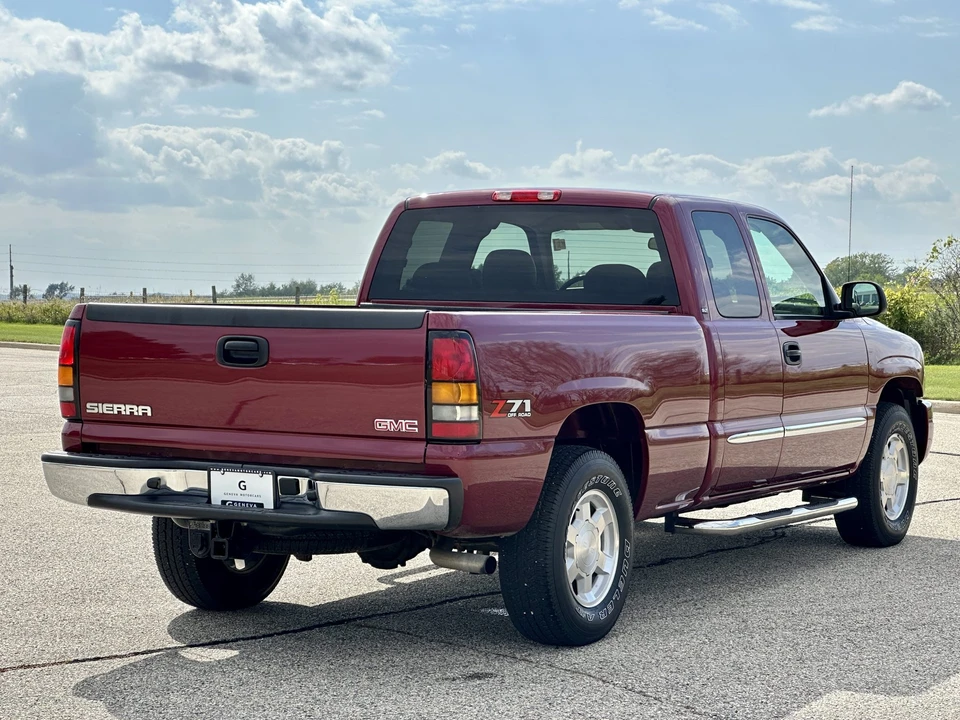 2004 GMC Sierra 2nd Gen - Image 16 of 31