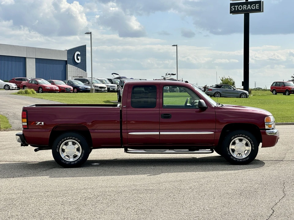 2004 GMC Sierra 2nd Gen - Image 14 of 31