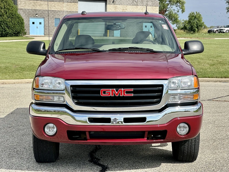 2004 GMC Sierra 2nd Gen - Image 12 of 31