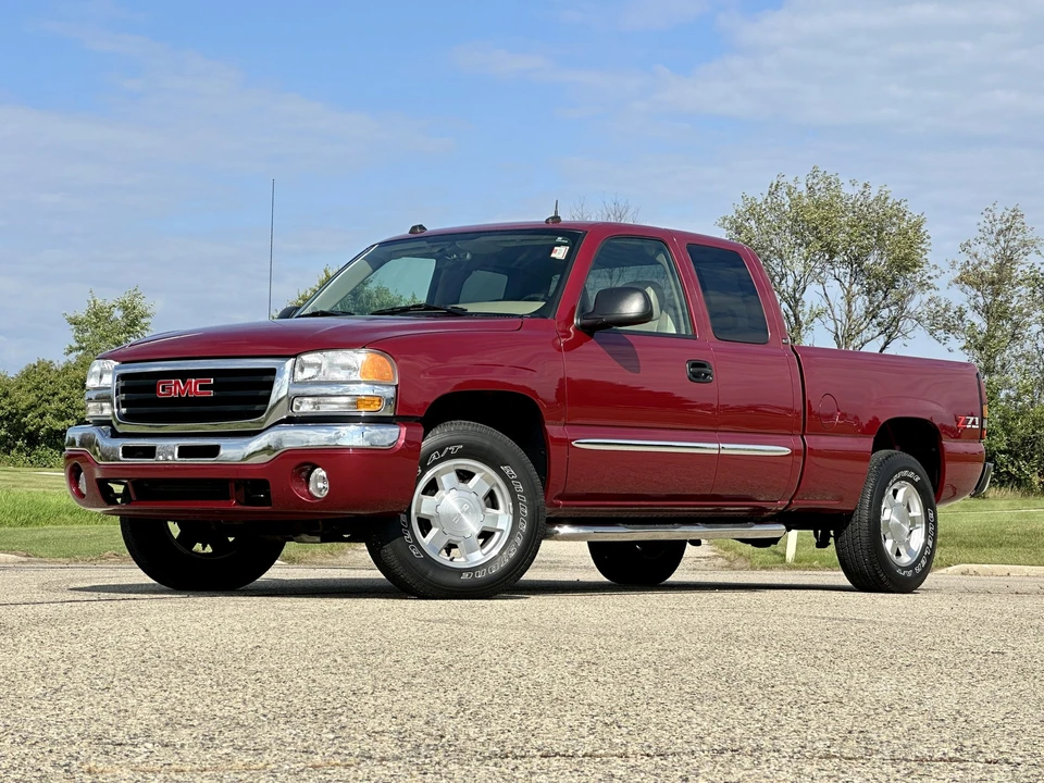 2004 GMC Sierra 2nd Gen - Image 7 of 31