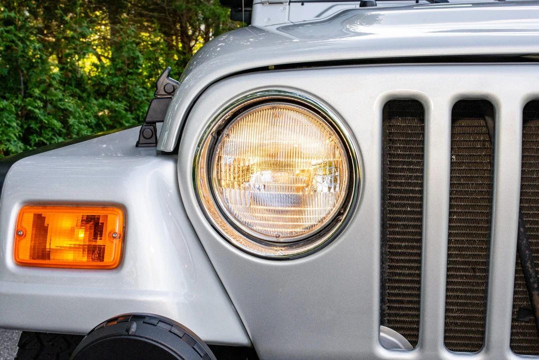 2004 Jeep TJ Wrangler - Image 19 of 31