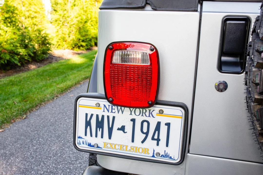 2004 Jeep TJ Wrangler - Image 21 of 31