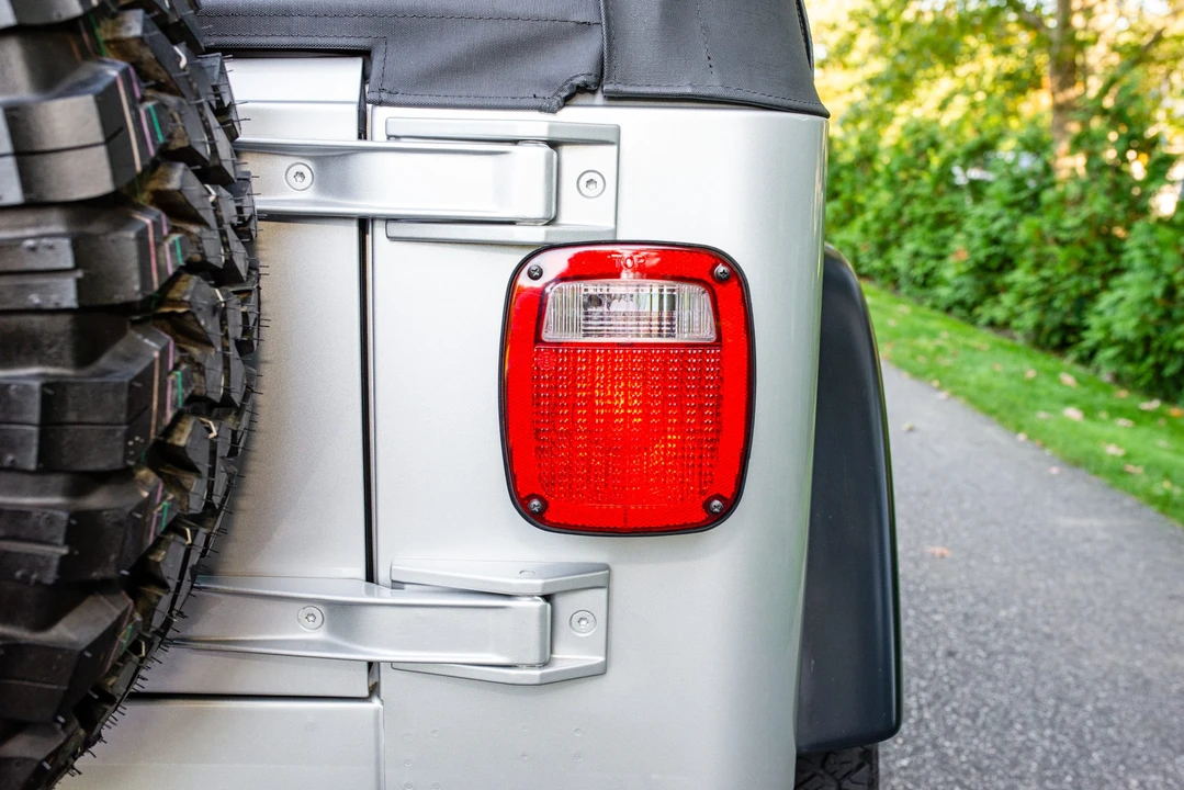 2004 Jeep TJ Wrangler - Image 24 of 31