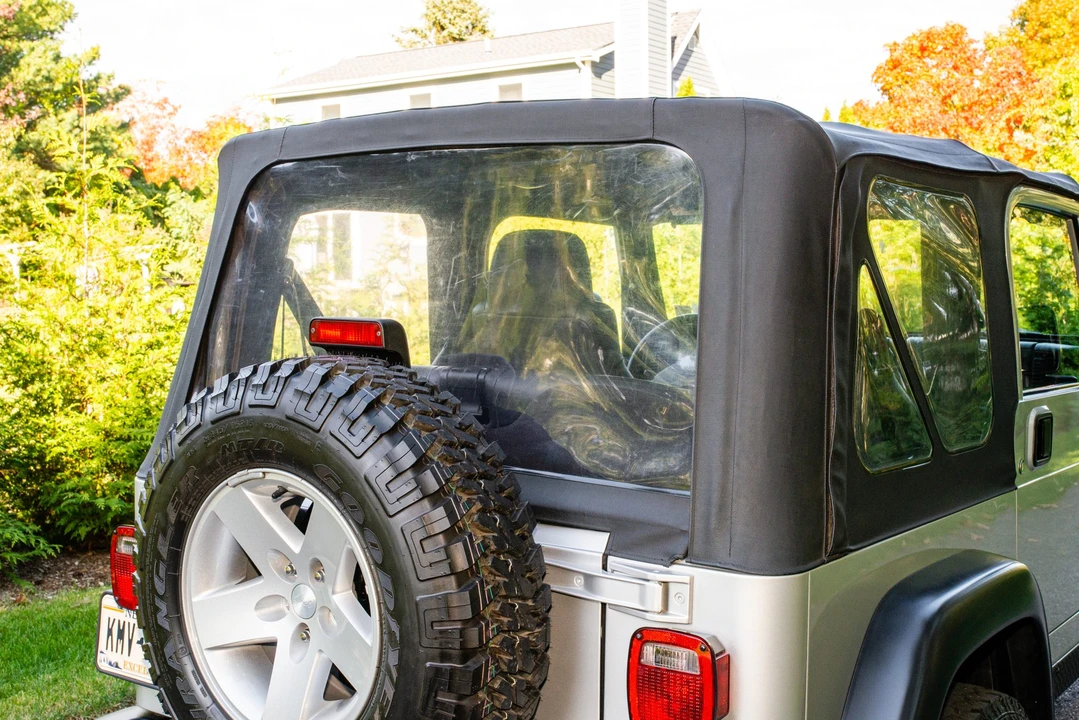 2004 Jeep TJ Wrangler - Image 11 of 31