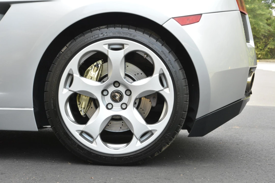 2004 Lamborghini Gallardo - Image 19 of 31