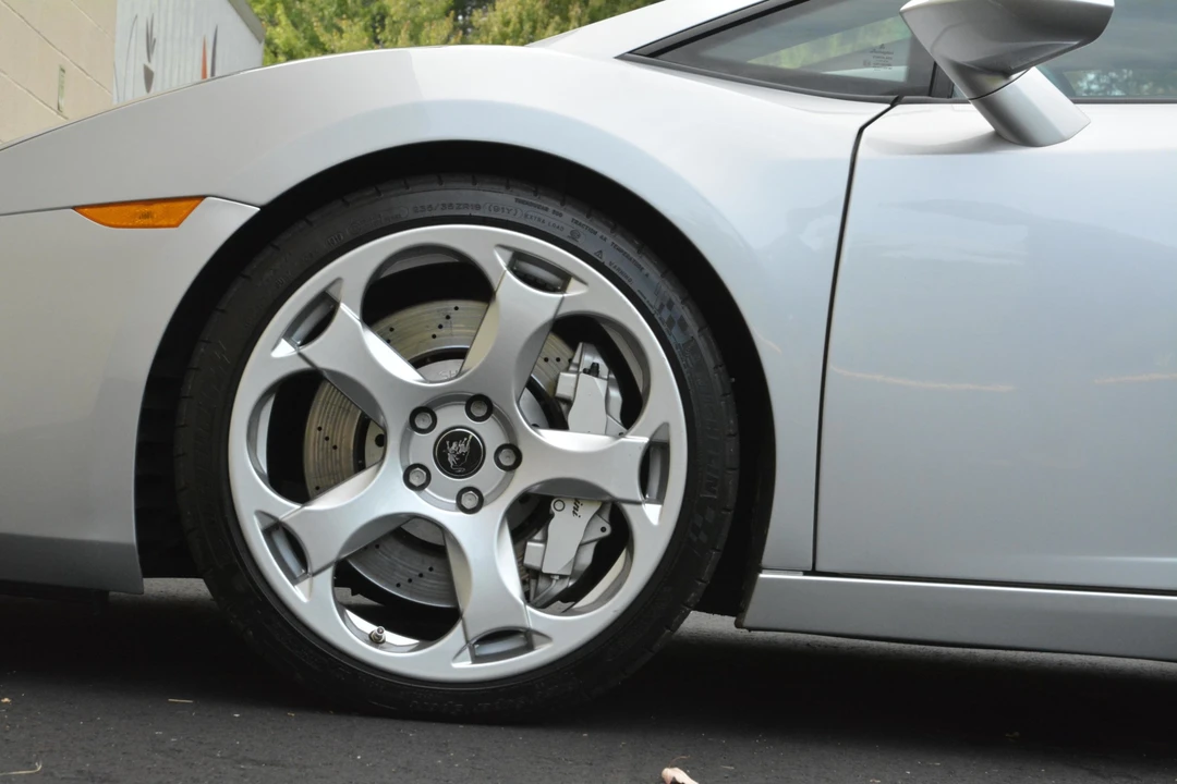 2004 Lamborghini Gallardo - Image 22 of 31