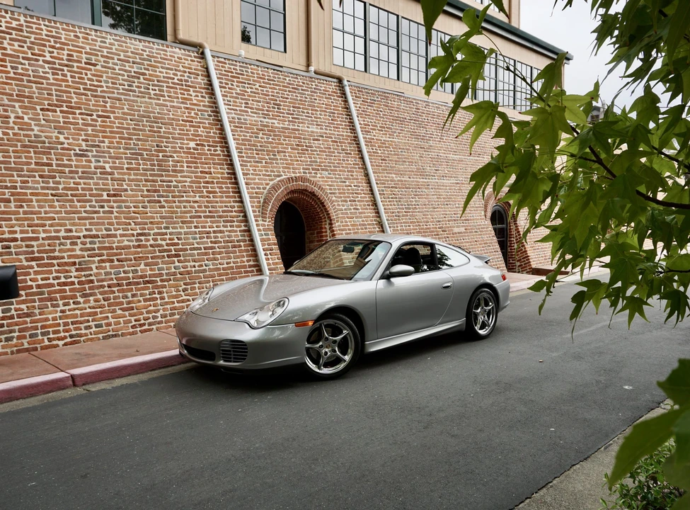 2004 Porsche 996 Carrera - Image 2 of 31