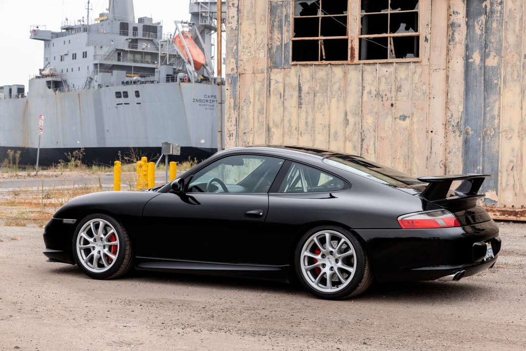 2004 Porsche 996 GT3 - Image 18 of 31