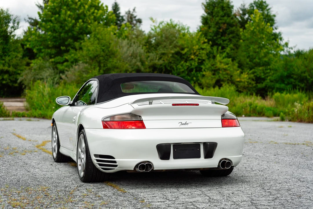 2004 Porsche 996 Turbo - Image 25 of 31