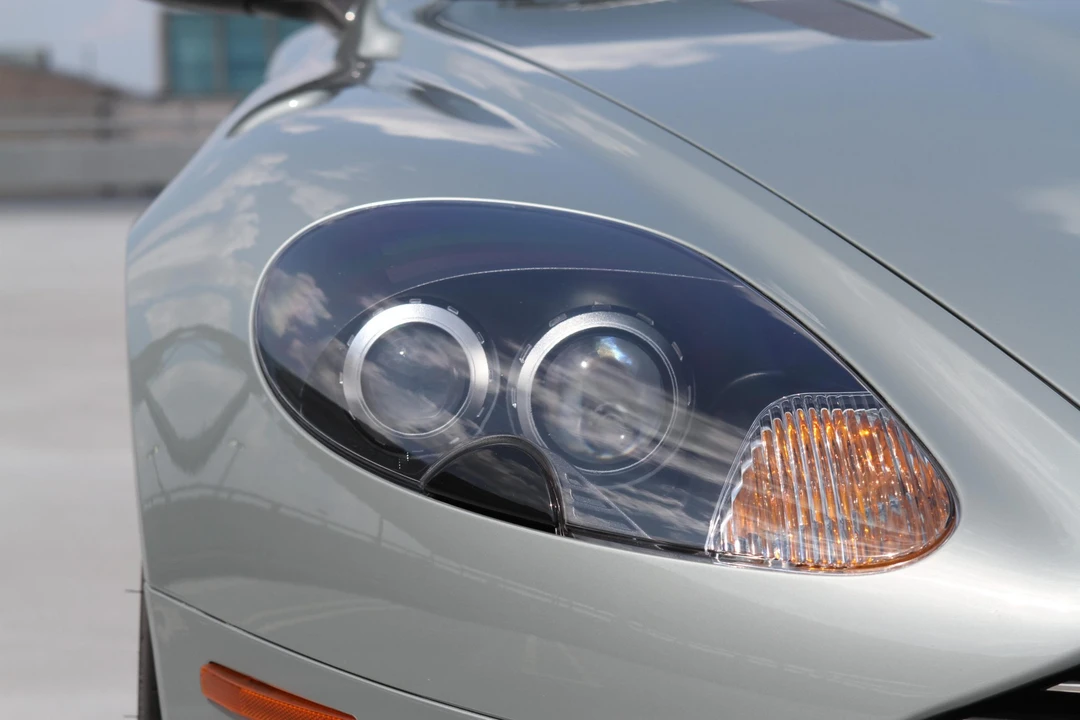 2005 Aston Martin DB9 - Image 16 of 31