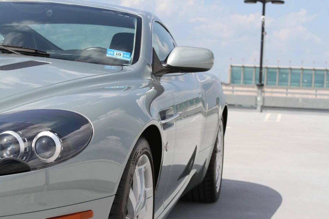 2005 Aston Martin DB9 - Image 28 of 31