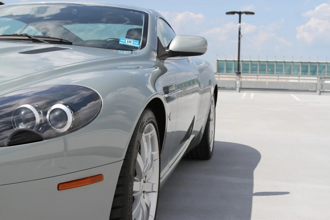 2005 Aston Martin DB9 - Image 29 of 31