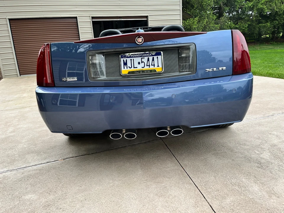 2005 Cadillac XLR - Image 9 of 31