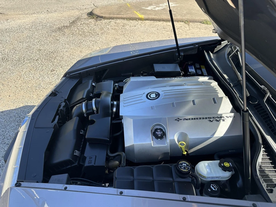2005 Cadillac XLR - Image 23 of 31