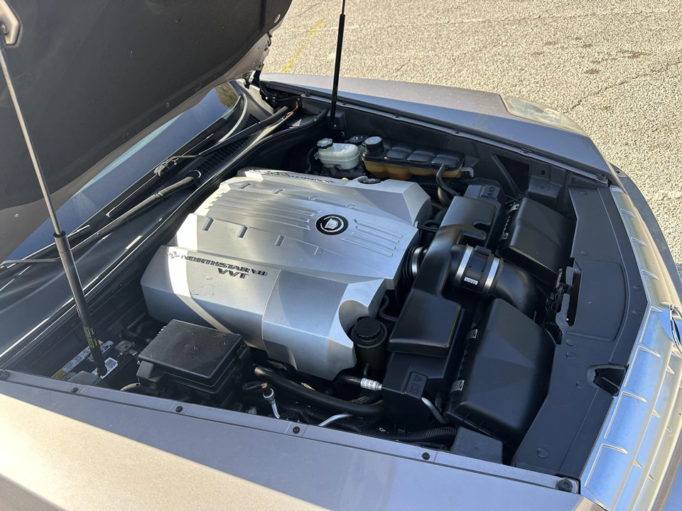 2005 Cadillac XLR - Image 22 of 31