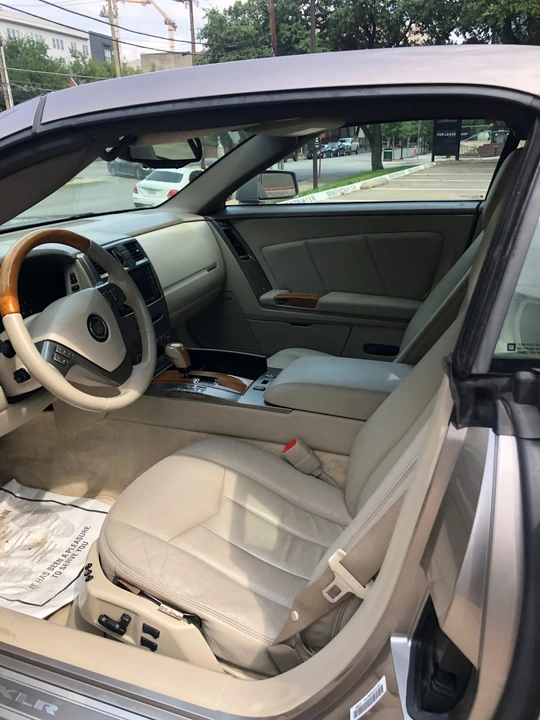 2005 Cadillac XLR - Image 15 of 31