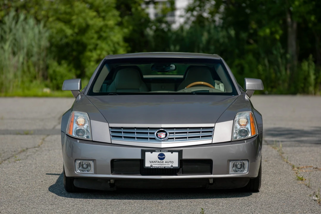 2005 Cadillac XLR - Image 25 of 31