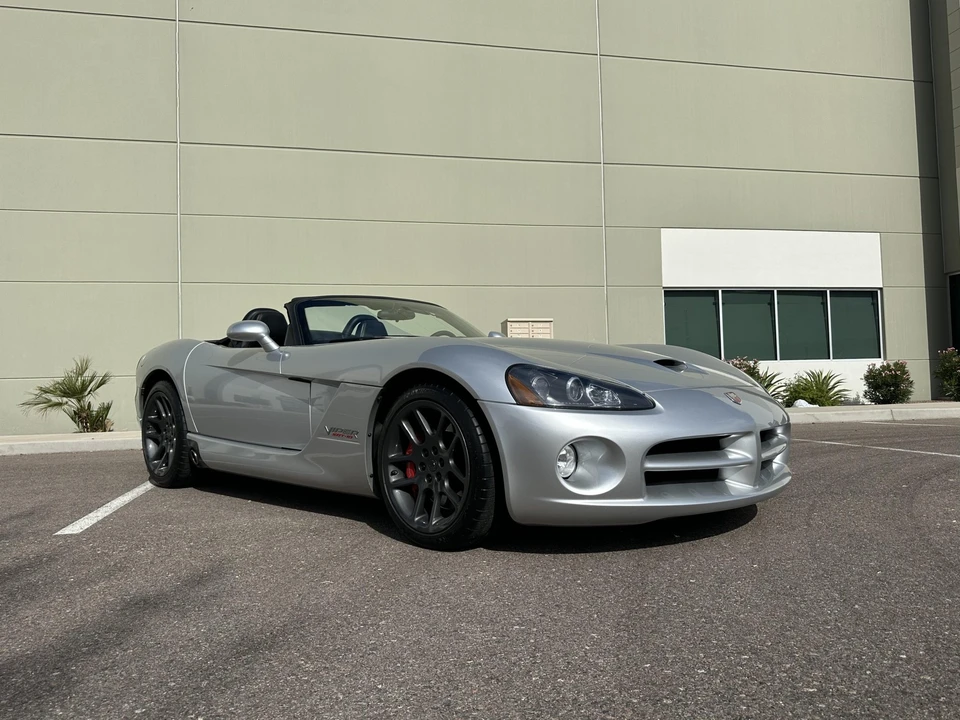 2005 Dodge Viper 3rd Gen - Image 2 of 31
