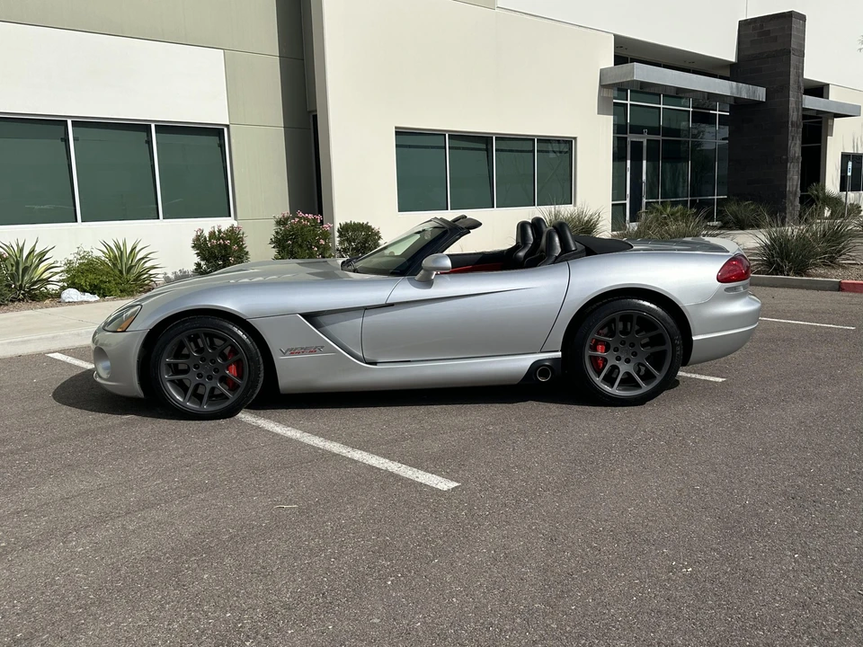 2005 Dodge Viper 3rd Gen - Image 4 of 31