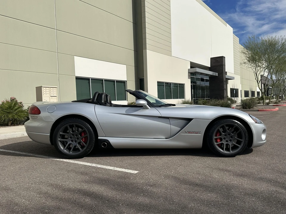 2005 Dodge Viper 3rd Gen - Image 7 of 31