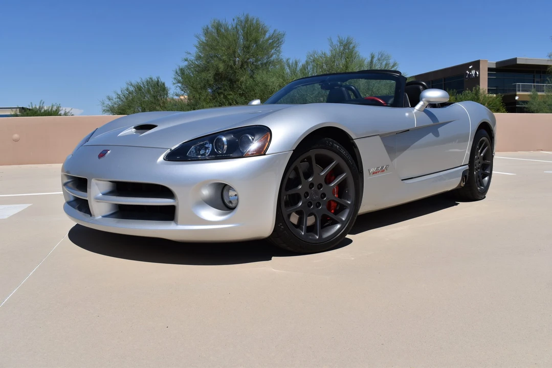 2005 Dodge Viper 3rd Gen - Image 16 of 31