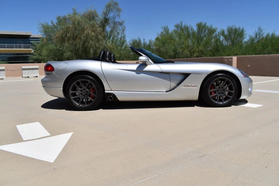 2005 Dodge Viper 3rd Gen - Image 22 of 31