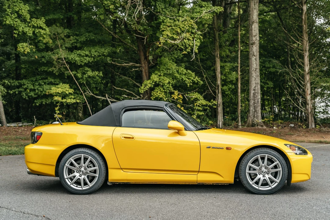 2005 Honda AP2 S2000 - Image 15 of 31