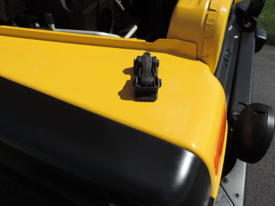 2005 Jeep TJ Wrangler - Image 18 of 31