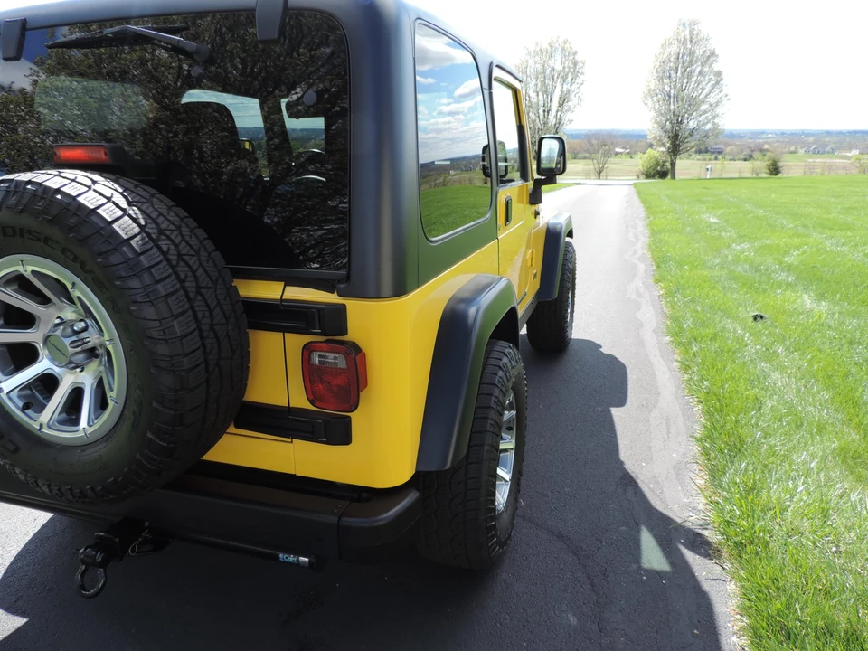2005 Jeep TJ Wrangler - Image 17 of 31