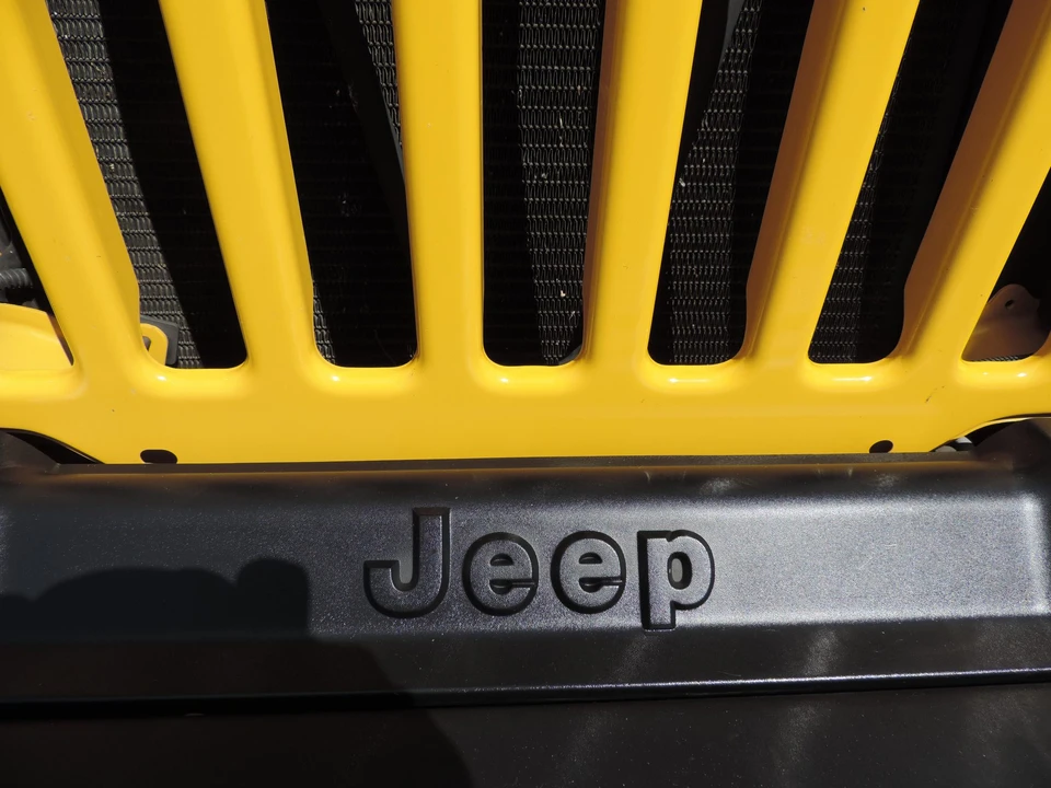 2005 Jeep TJ Wrangler - Image 25 of 31