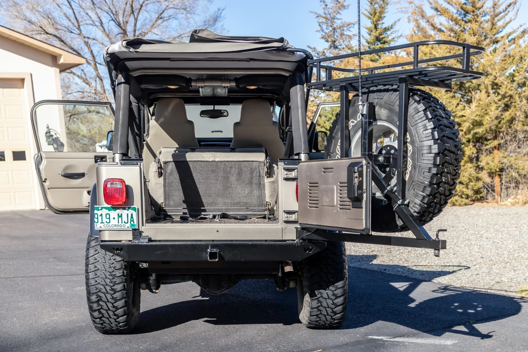 2005 Jeep TJ Wrangler - Image 23 of 31