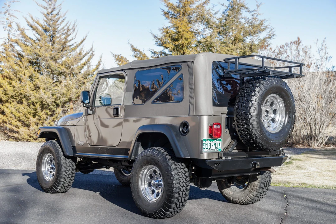 2005 Jeep TJ Wrangler - Image 16 of 31