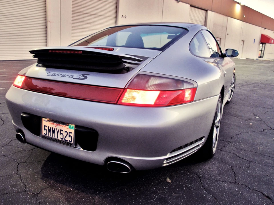 2005 Porsche 996 Carrera 4S - Image 26 of 31