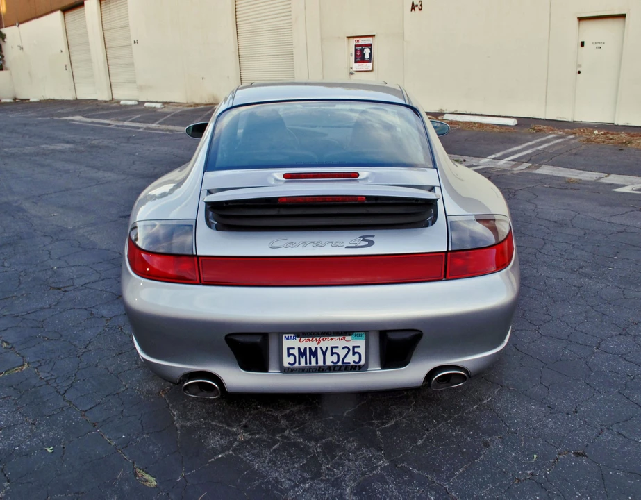 2005 Porsche 996 Carrera 4S - Image 25 of 31