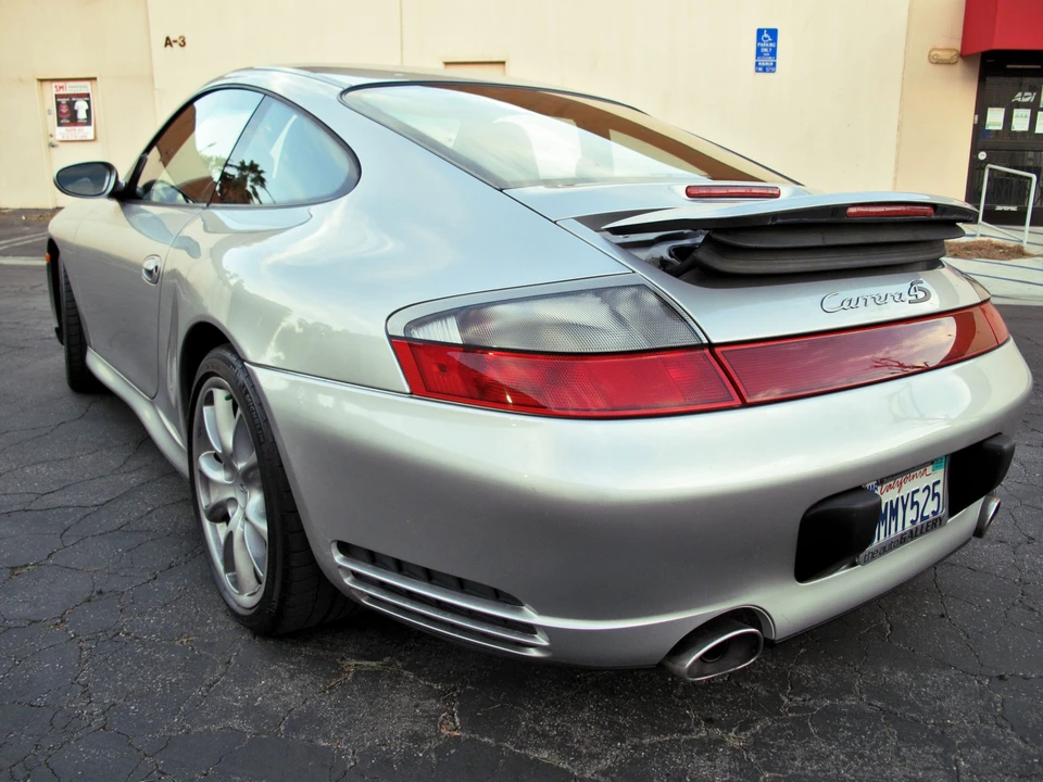 2005 Porsche 996 Carrera 4S - Image 24 of 31