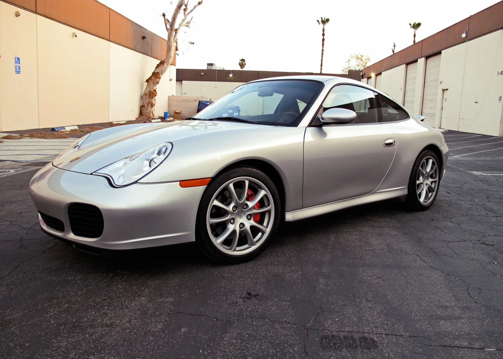 2005 Porsche 996 Carrera 4S - Image 12 of 31