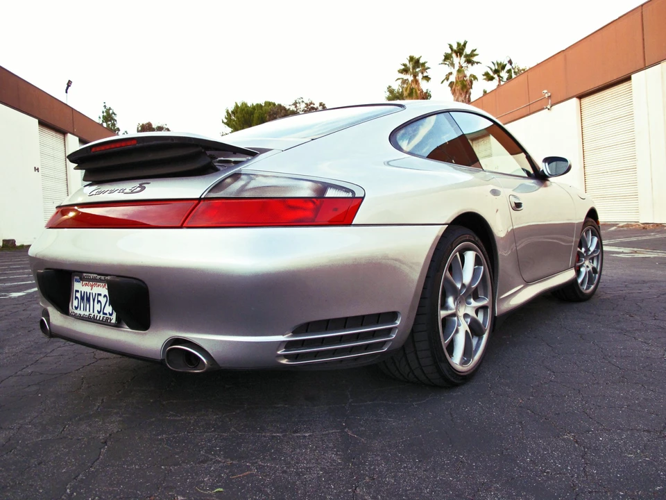 2005 Porsche 996 Carrera 4S - Image 27 of 31