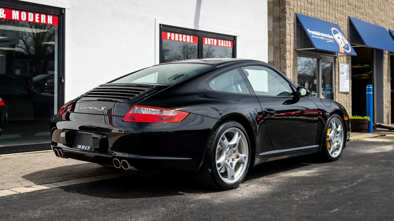 2005 Porsche 997 Carrera S - Image 8 of 31