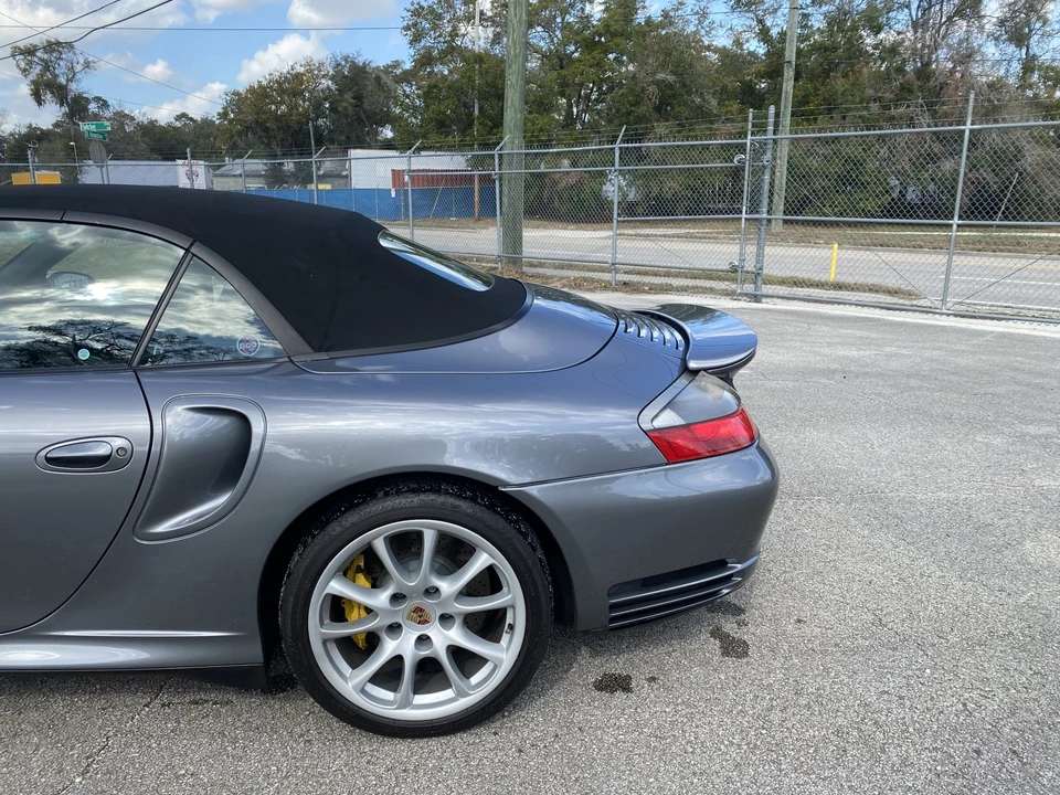 2005 Porsche 996 Turbo - Image 28 of 31