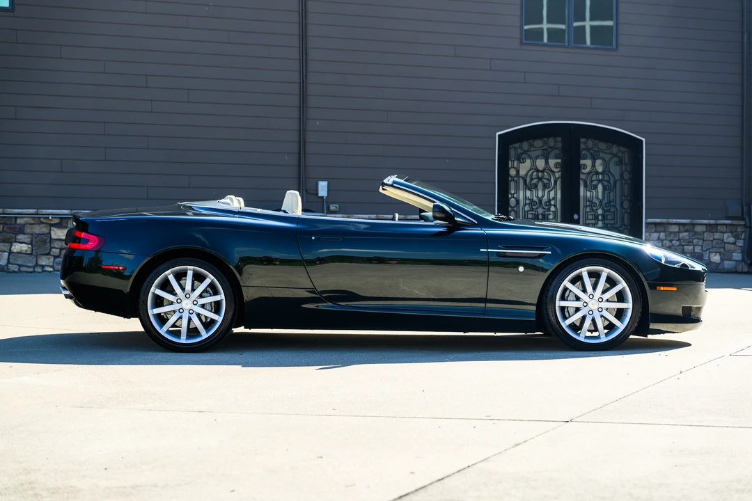 2006 Aston Martin DB9 - Image 25 of 31