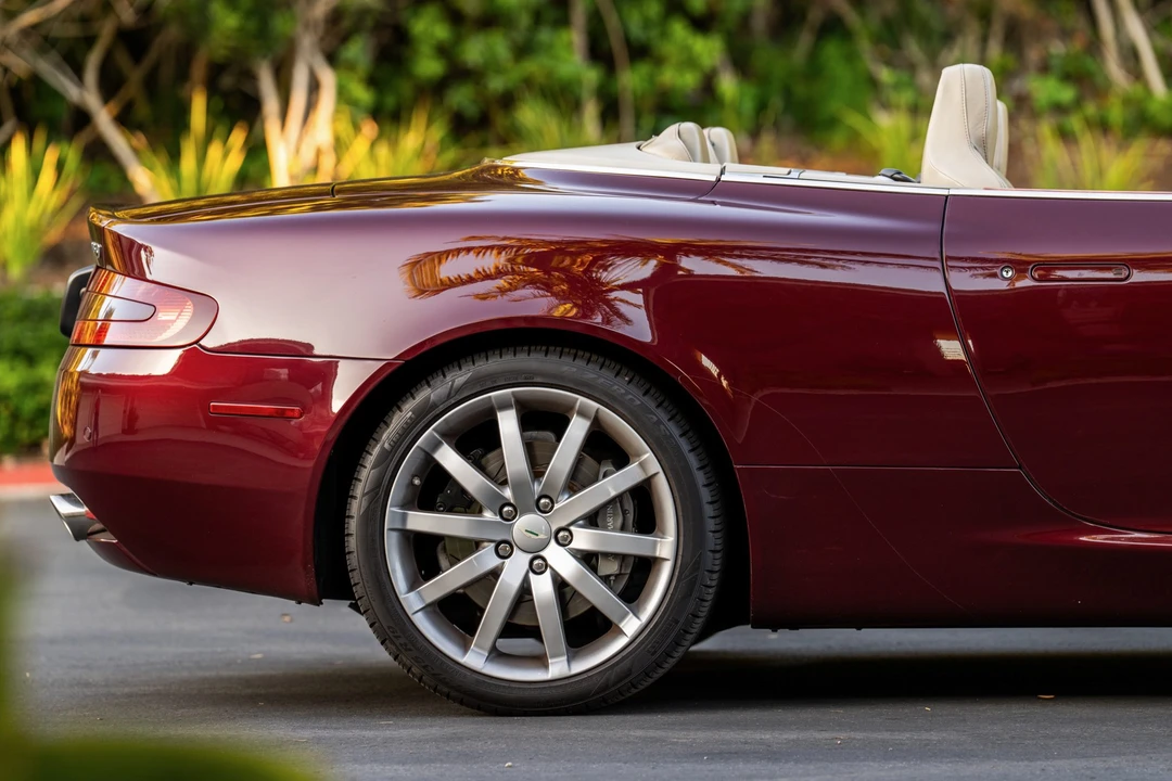 2006 Aston Martin DB9 - Image 27 of 31